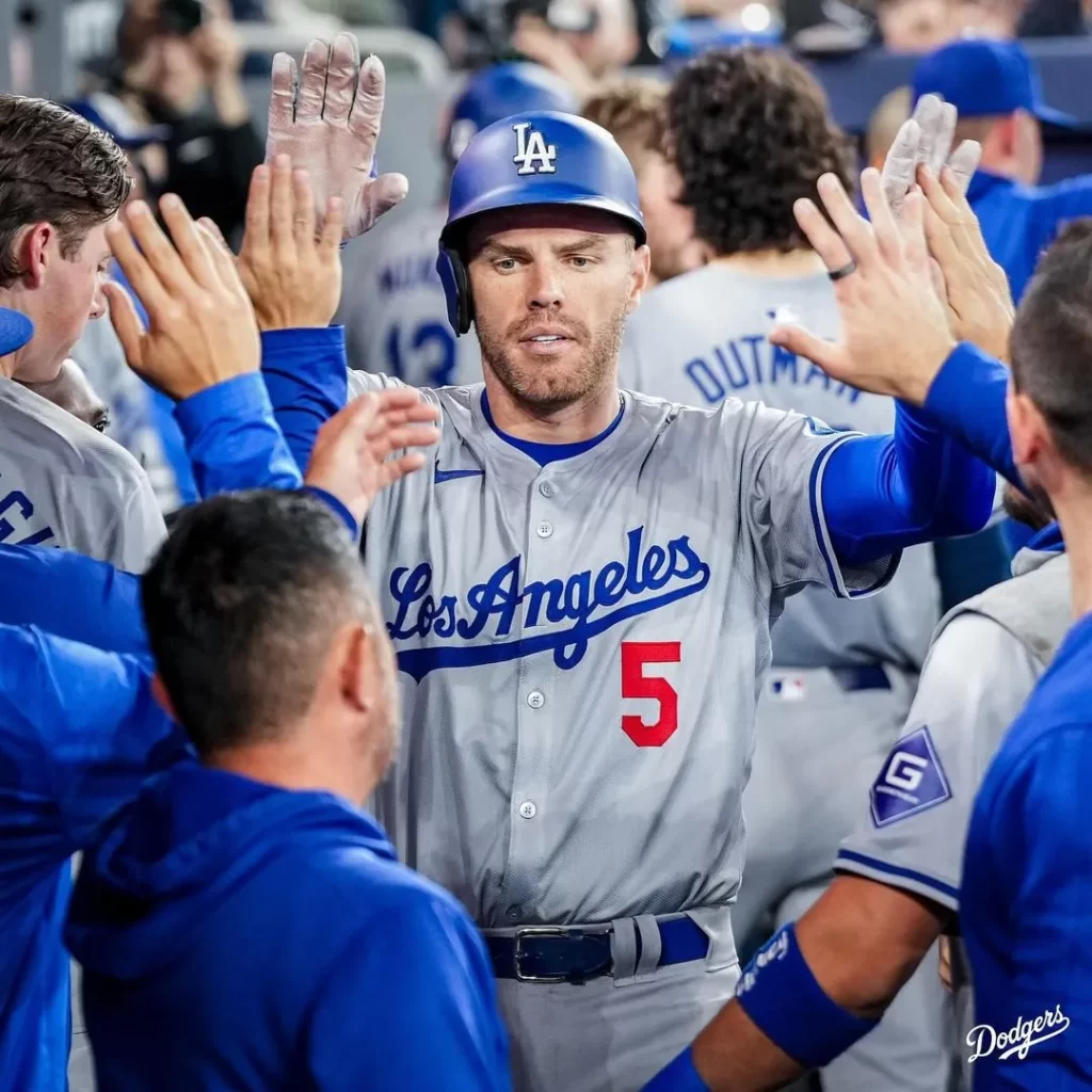 Freddie Freeman with Los Angeles Dodgers team