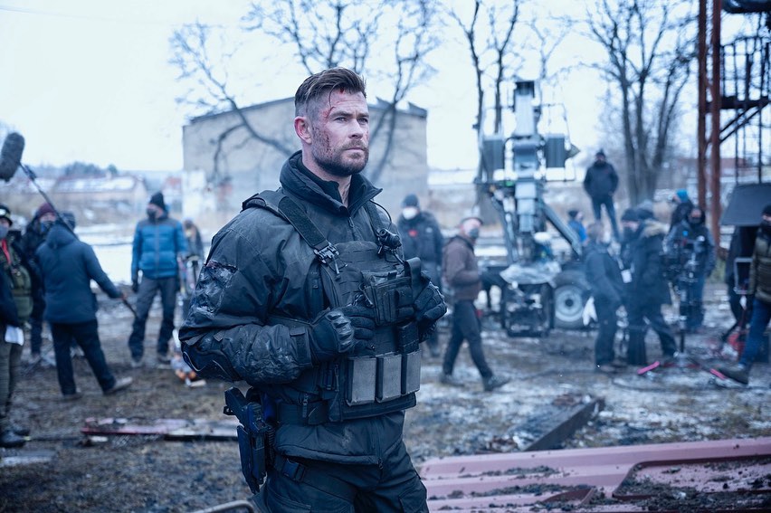 Chris Hemsworth at Extraction movie set