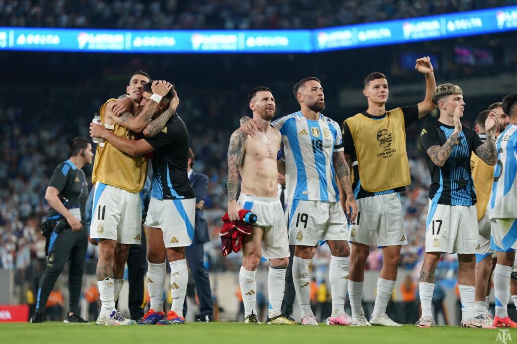 Messi with Argentina team