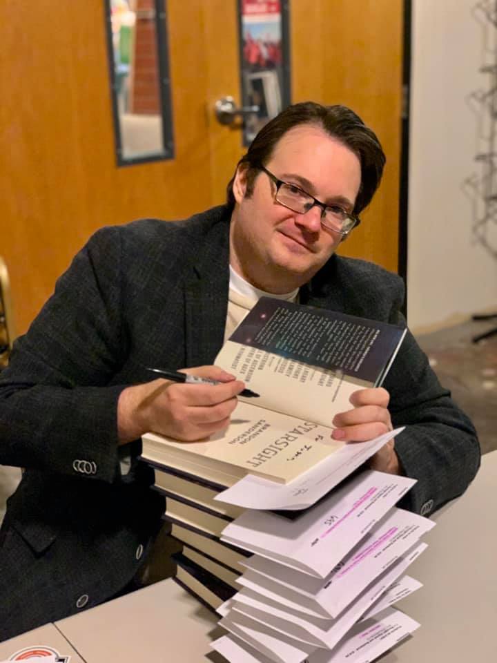 Author Brandon Sanderson